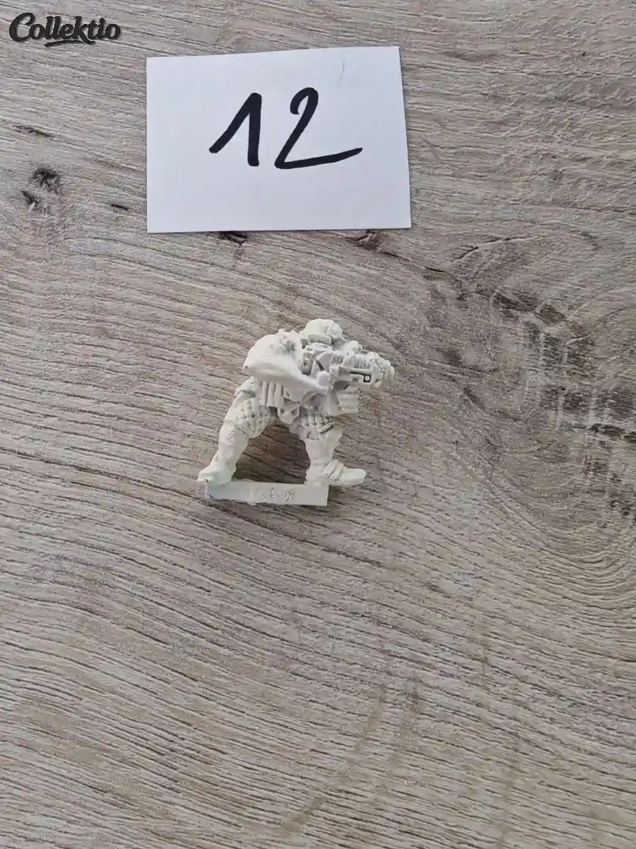 Warhammer 40k RT02 Space Ork Warrior 1987 Metal