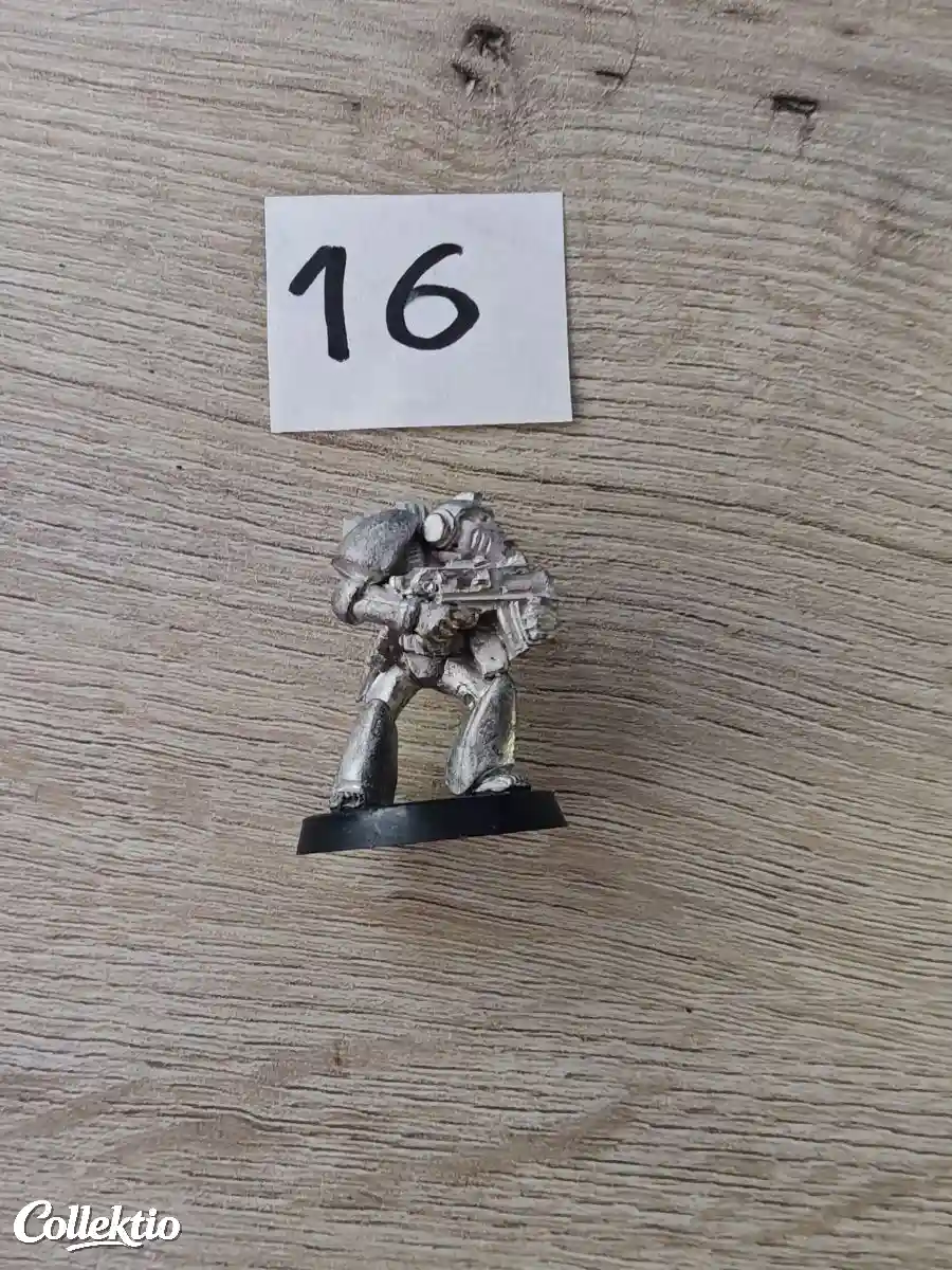 Warhammer 40k RT01 Space Marine Brother Hamilton 1987 Metal