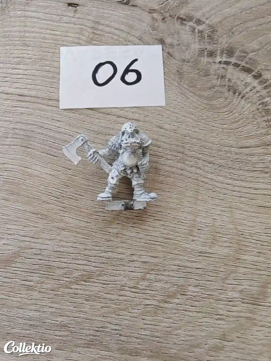 Warhammer Orc Champion C15 1985 Metal