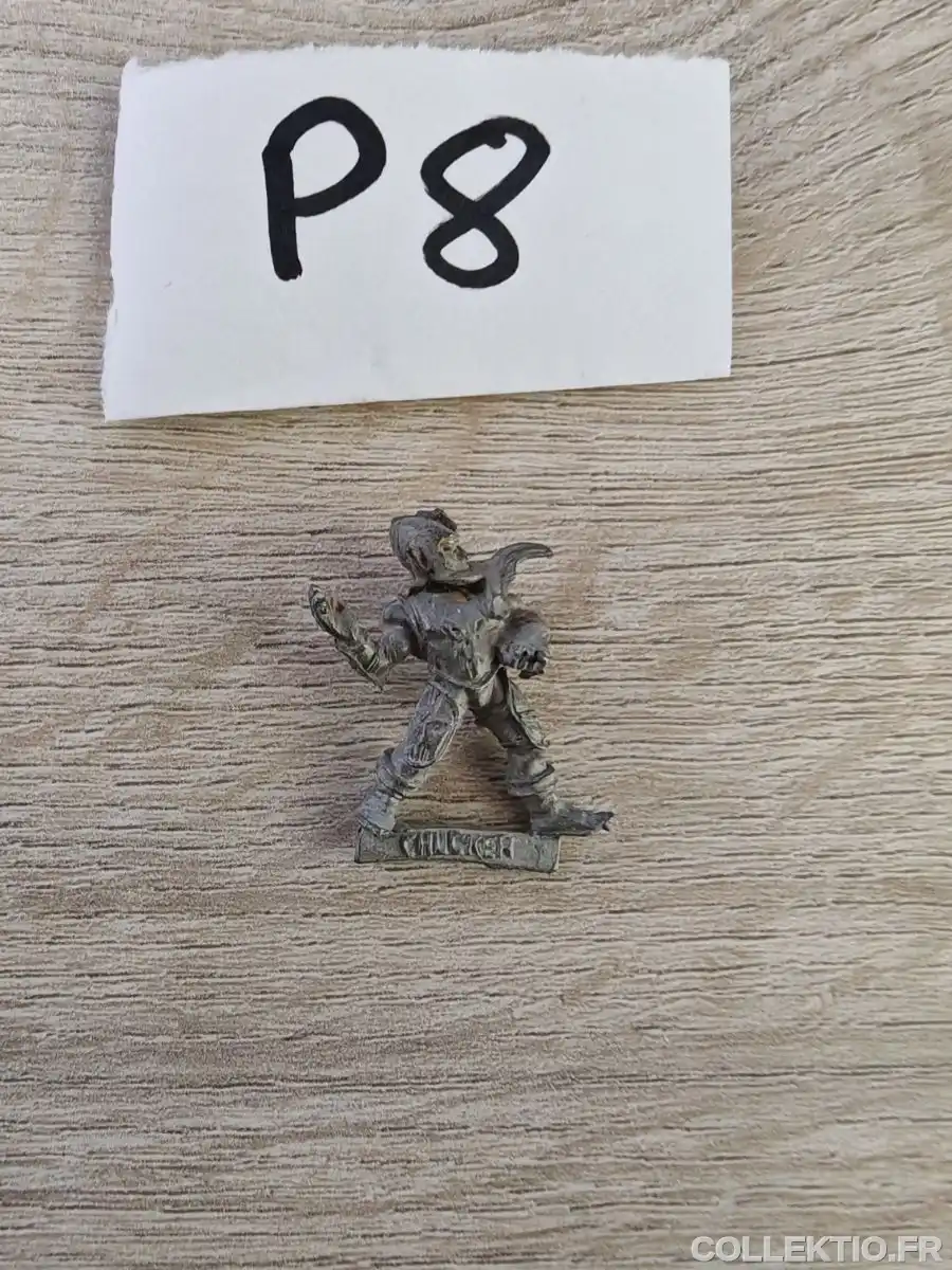 Blood Bowl Elfe Noir Chucker V2 1988 Metal