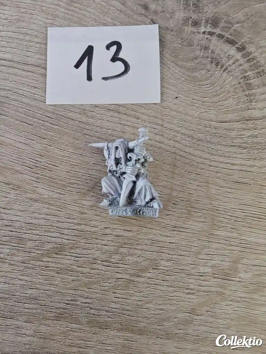 Warhammer CH5 Chaos Sorcerer Stabb the Acolyte 1988 Metal