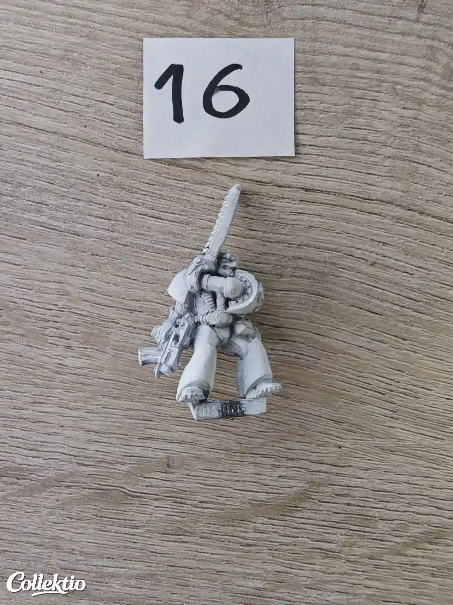 Warhammer 40k RT01 Space Marine Captain Romero 1988 Metal
