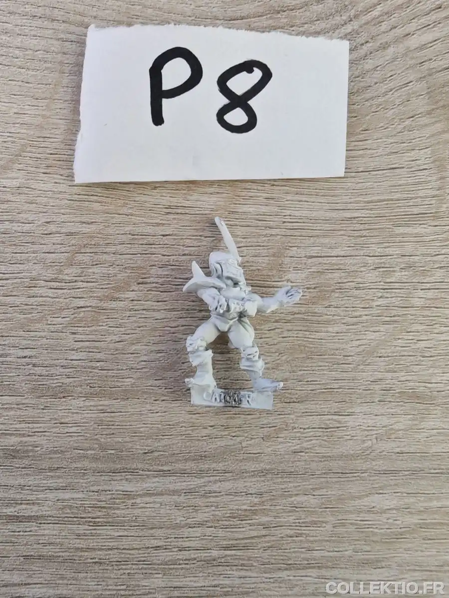Blood Bowl Elfe Noir Catcher V2 1988 Metal