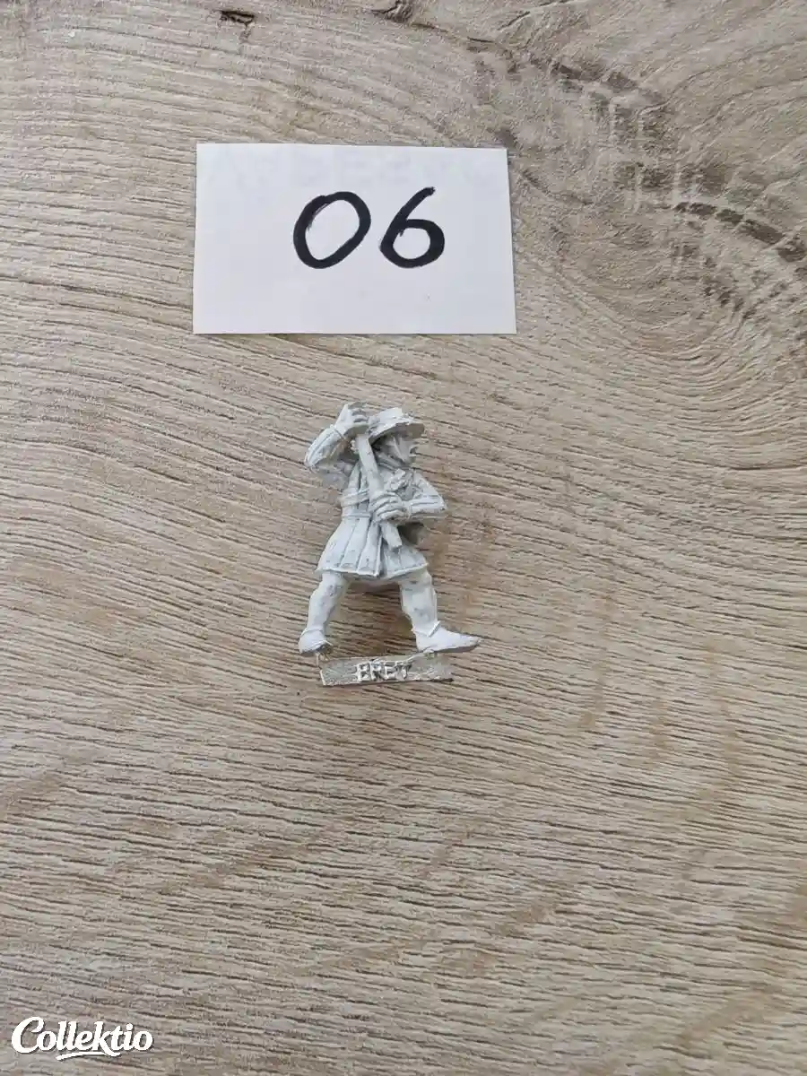 Warhammer Bretonnia Halberdier 1996 Metal