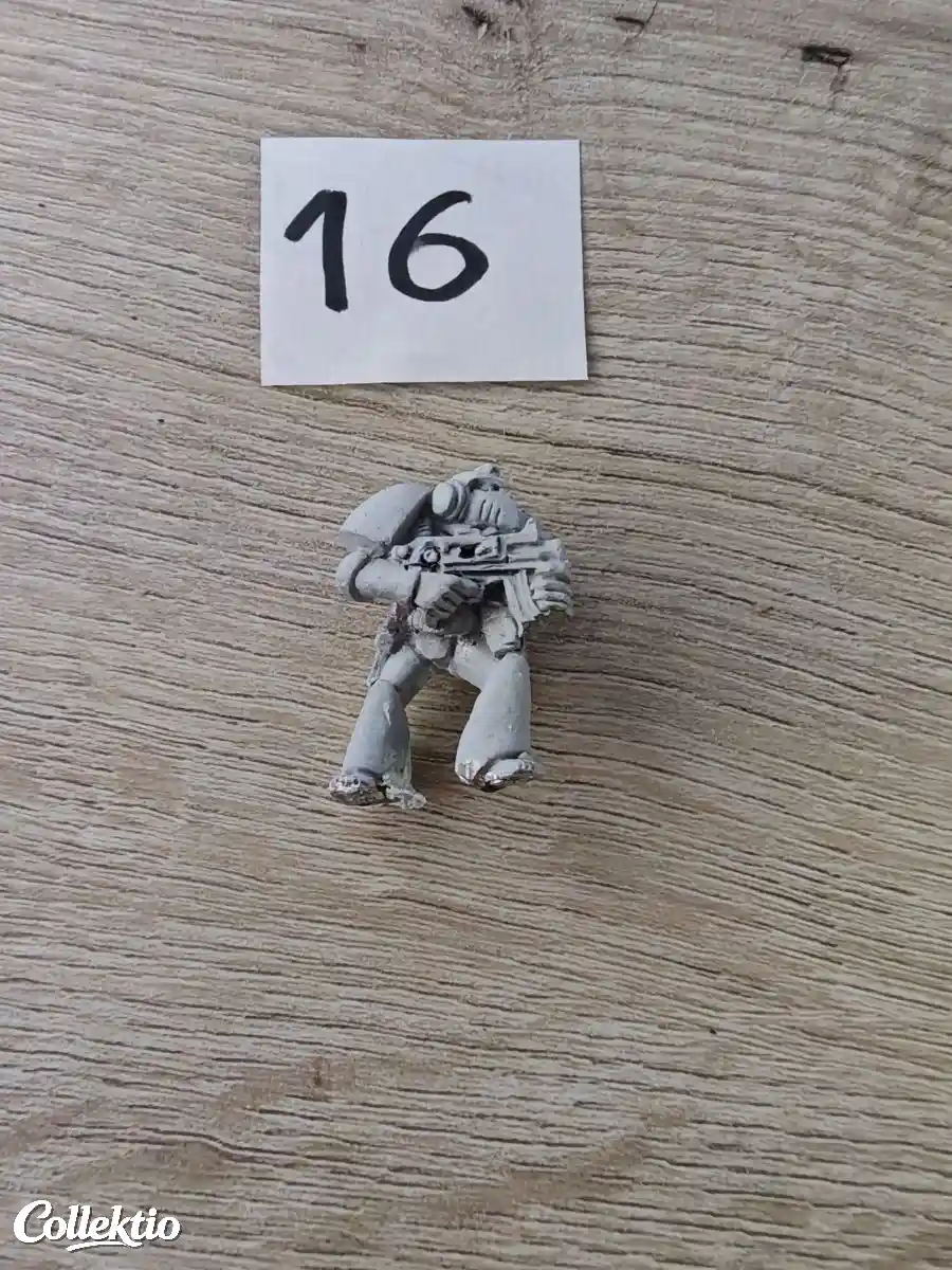 Warhammer 40k RT01 Space Marine Brother Hamilton 1987 Metal
